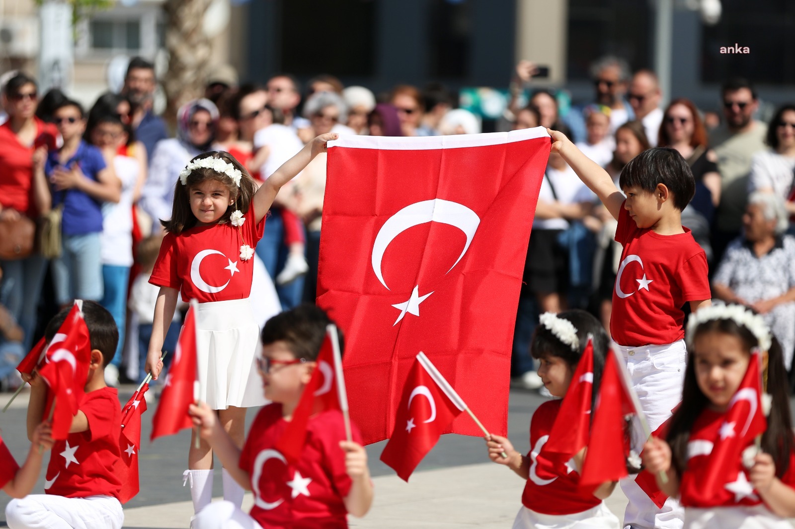 Narlıdere’de 23 Nisan coşkusu