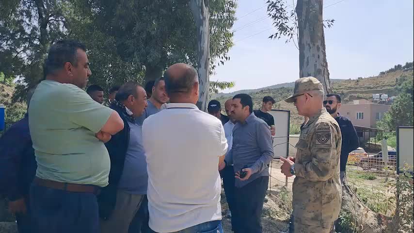 Belen'de arazileri kamulaştırılan köylüler yol kapattı: “Arazileriniz, evleriniz önemli ama devlete feda olsun, bu memleket için”