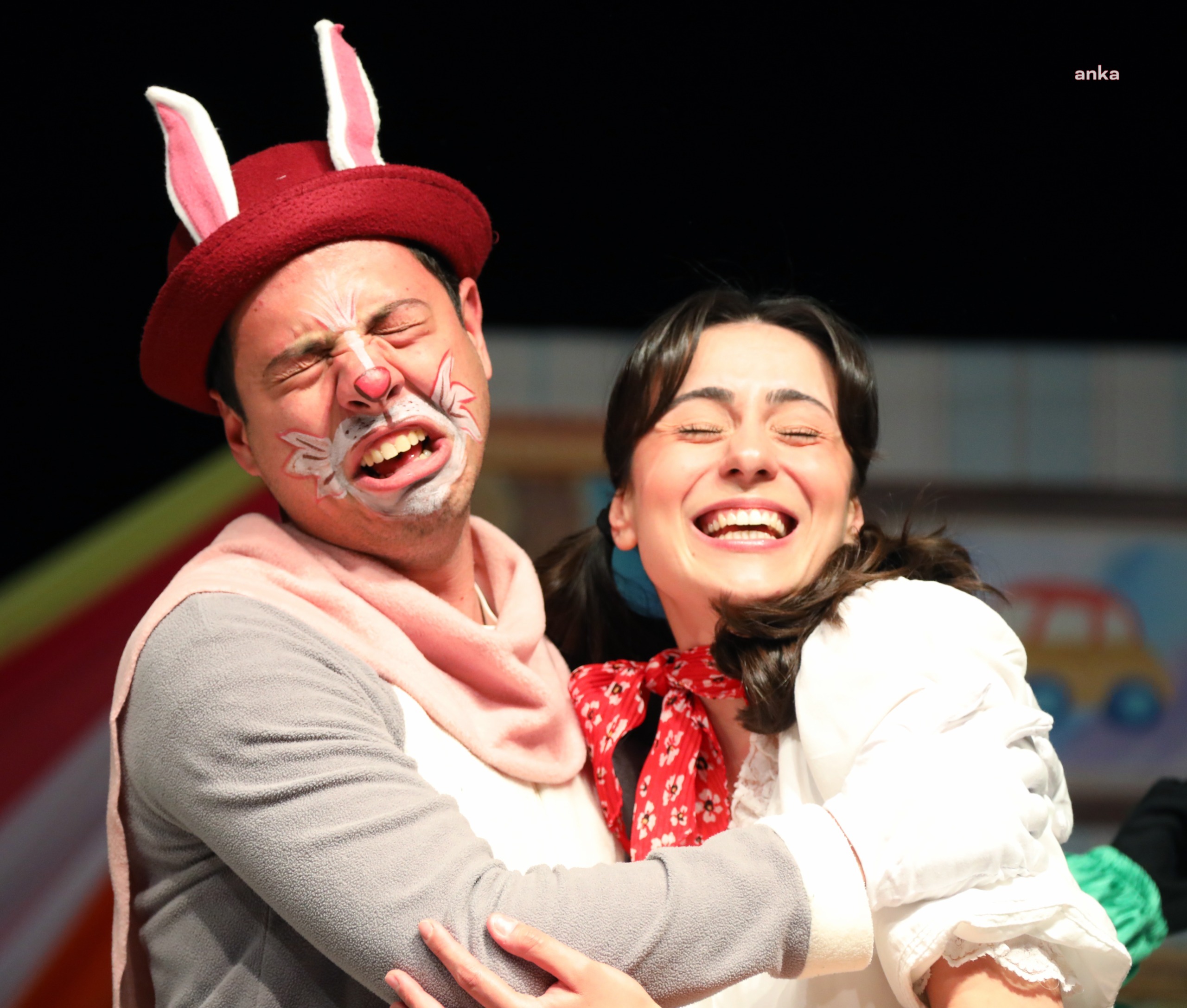 Menteşe Belediye Tiyatrosu, uluslararası festivalde sahne aldı