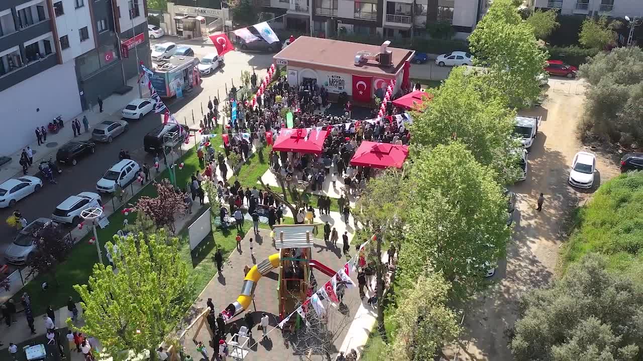 Tuzla Belediyesi’nden 23 Nisan’a özel açılış: Şehit Orgeneral Eşref Bitlis Parkı ve Tuzla Mekan
