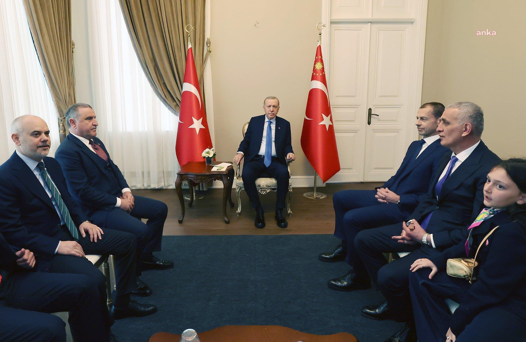 Cumhurbaşkanı Erdoğan, UEFA Başkanı Ceferin’i kabul etti