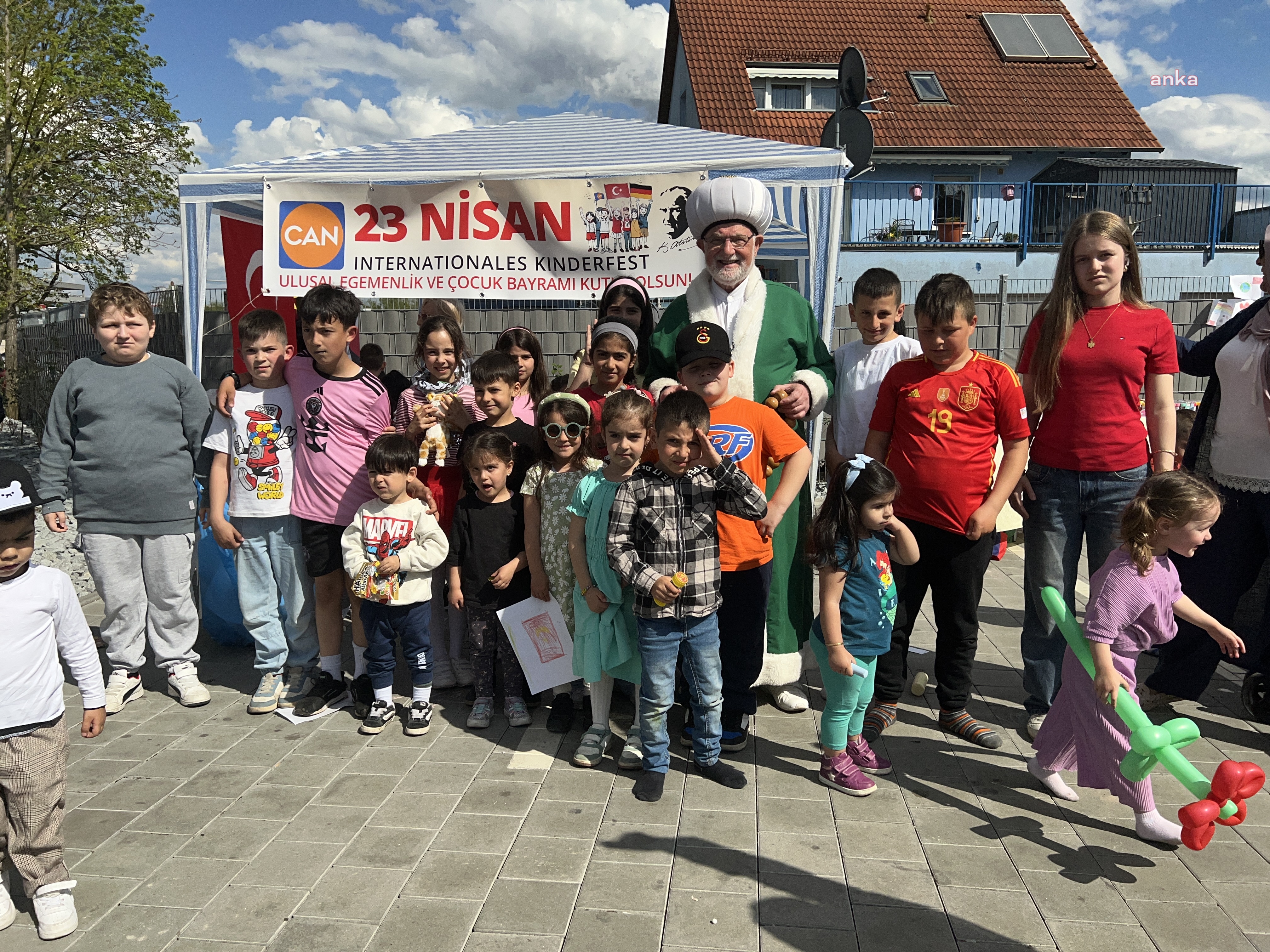 Almanya’da 23 Nisan coşkusu