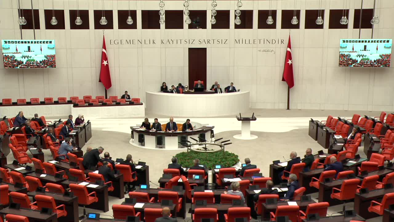 CHP'li Aşkın Genç: ÇKS’ye dahil olsun ya da olmasın zirai dondan zarar gören tüm üreticiler için acil destek ve kredi erteleme paketleri açıklanmalı