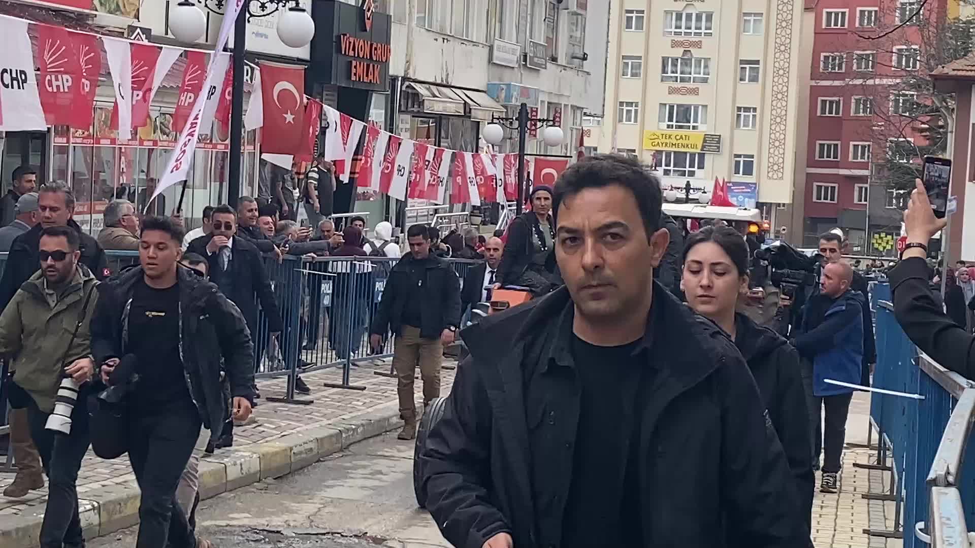 Yozgatlı çiftçilerden “Son model traktörlere biniyorsunuz” yorumlarına tepki: "Biz bu traktörleri kullanmazsak üretim yapamayız"
