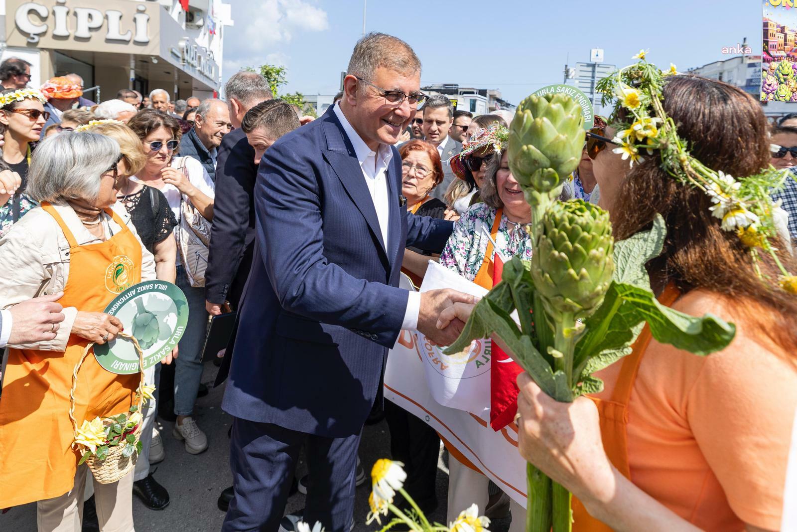 İzmir Büyükşehir Belediye Başkanı Tugay, Uluslararası Enginar Festivali’nde: “22 yılda 2,5 milyon hektar tarım alanını kaybettik”