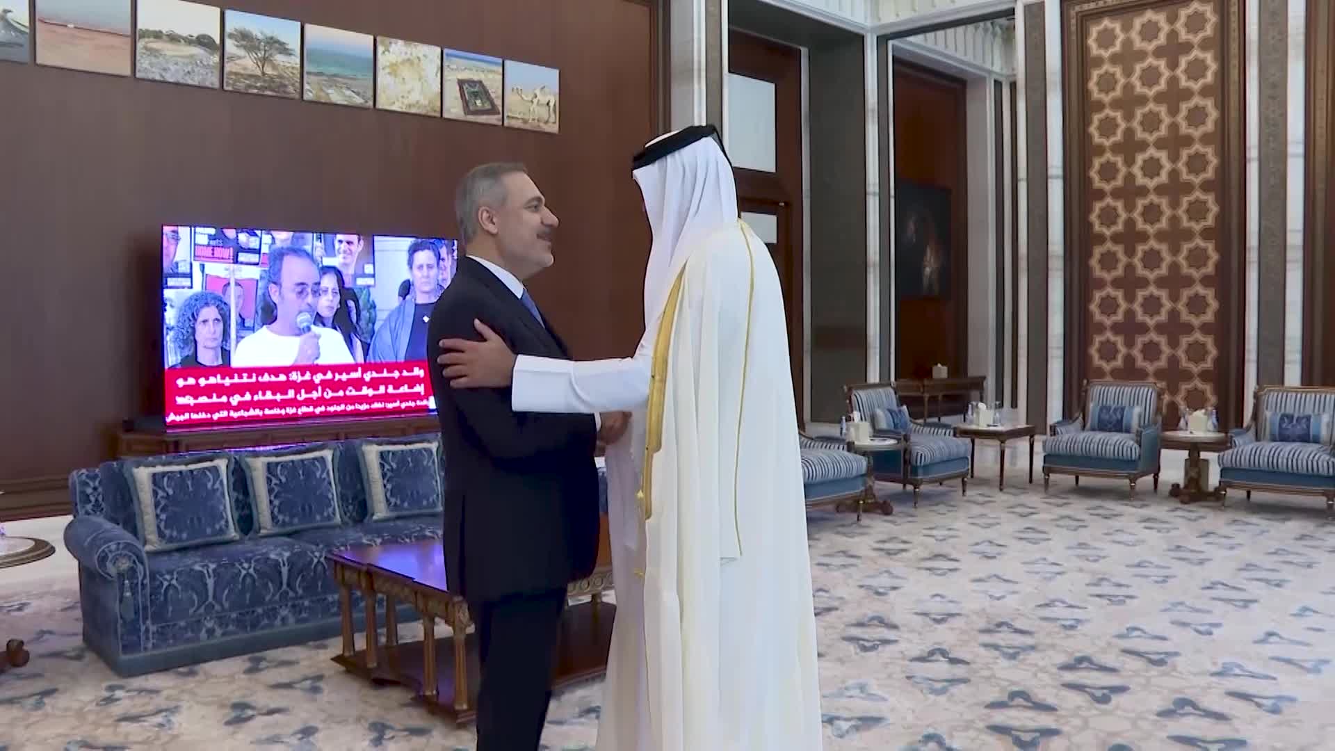 Dışişleri Bakanı Fidan, Katar Emiri Şeyh Al-Thani tarafından kabul edildi
