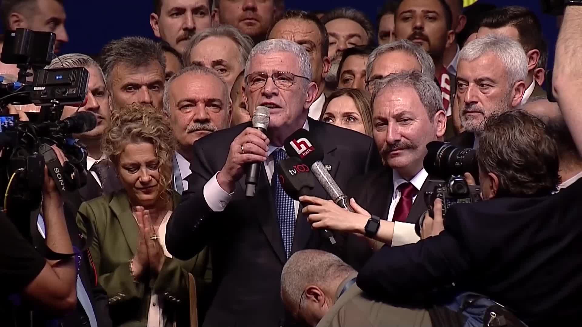 Müsavat Dervişoğlu, genel başkanlıkta bir yılı geride bıraktı