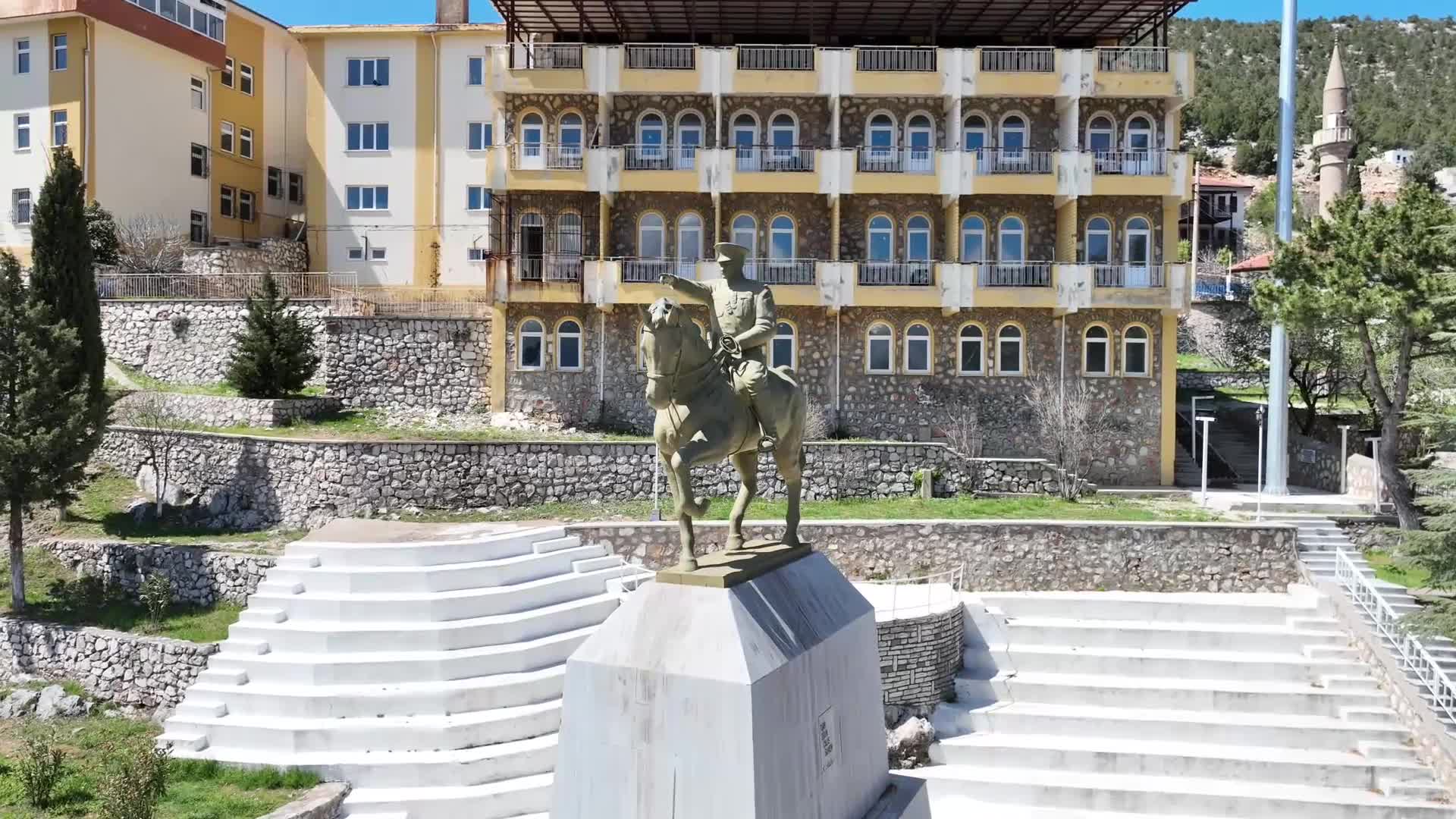 Antalya Büyükşehir Belediyesi, ipek böceği yetiştiriciliğini yaygınlaştırıyor