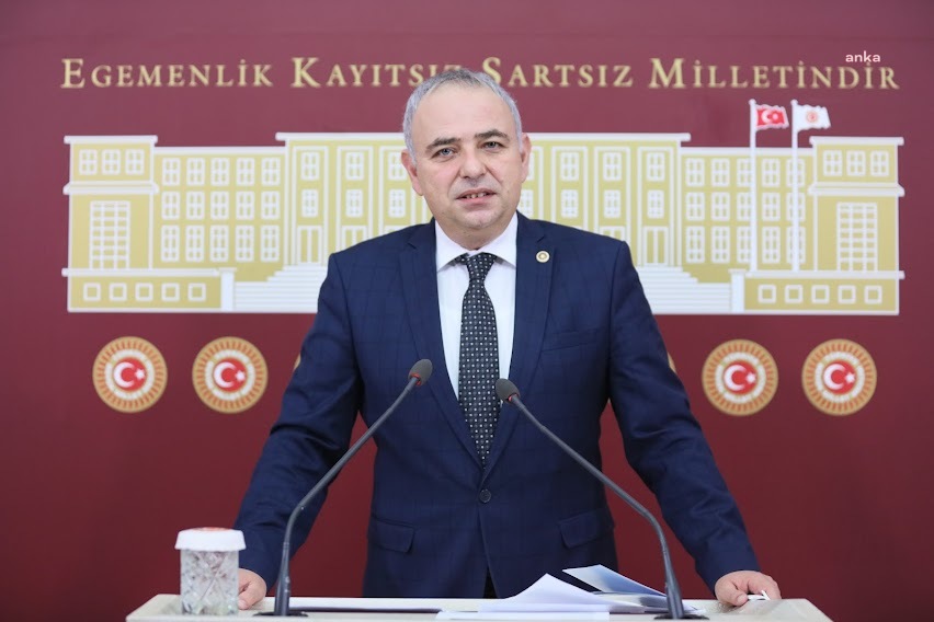 CHP'li Ahmet Vehbi Bakırlıoğlu: "Yurt işletmeleri ihale yerine Genel Müdür’ün takdirine bırakılmış, bu şekilde bazı vakıflara kaynak aktarılıyor"
