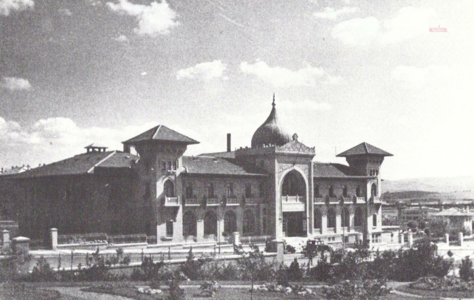 Kültür ve Turizm Bakanı Ersoy: "Ankara, 'Modern Bir Cumhuriyetin Planlaması ve İnşası' başlıklı dosyayla UNESCO Geçici Miras Listesi’ne kaydedildi"