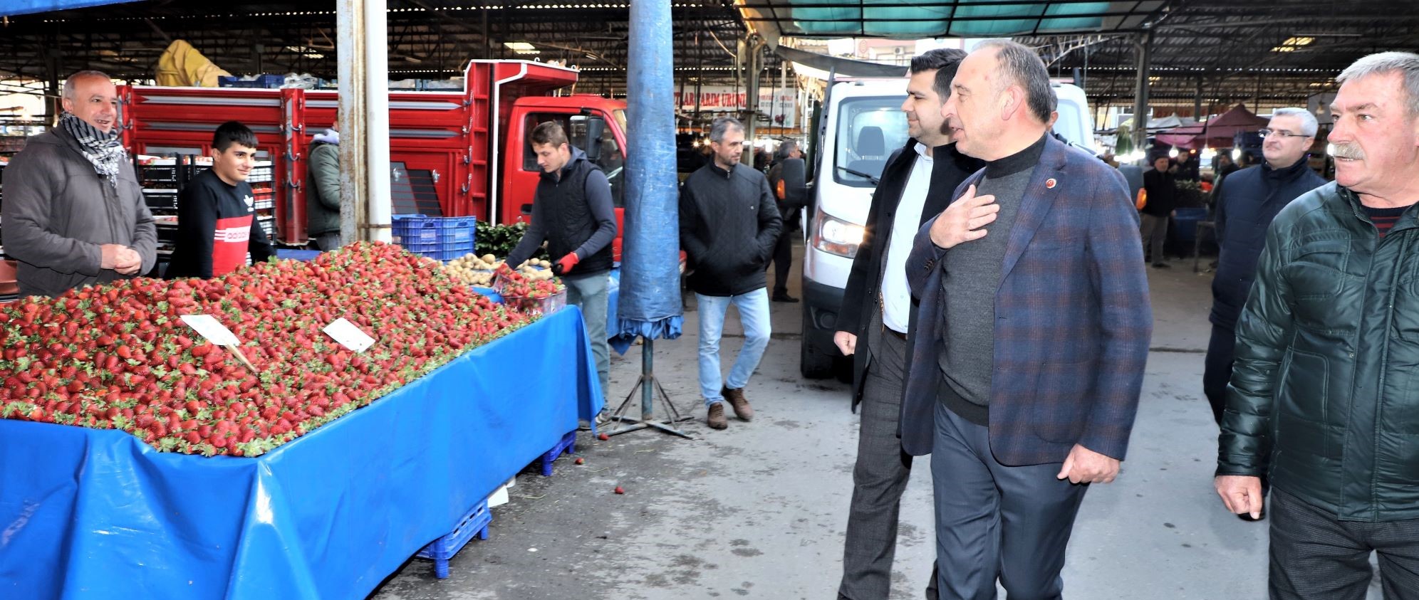 TURGUTLU BELEDİYE BAŞKANI AKIN: "HİZMET YAPILARAK YÖNETİLECEK BİR SÜREÇ"