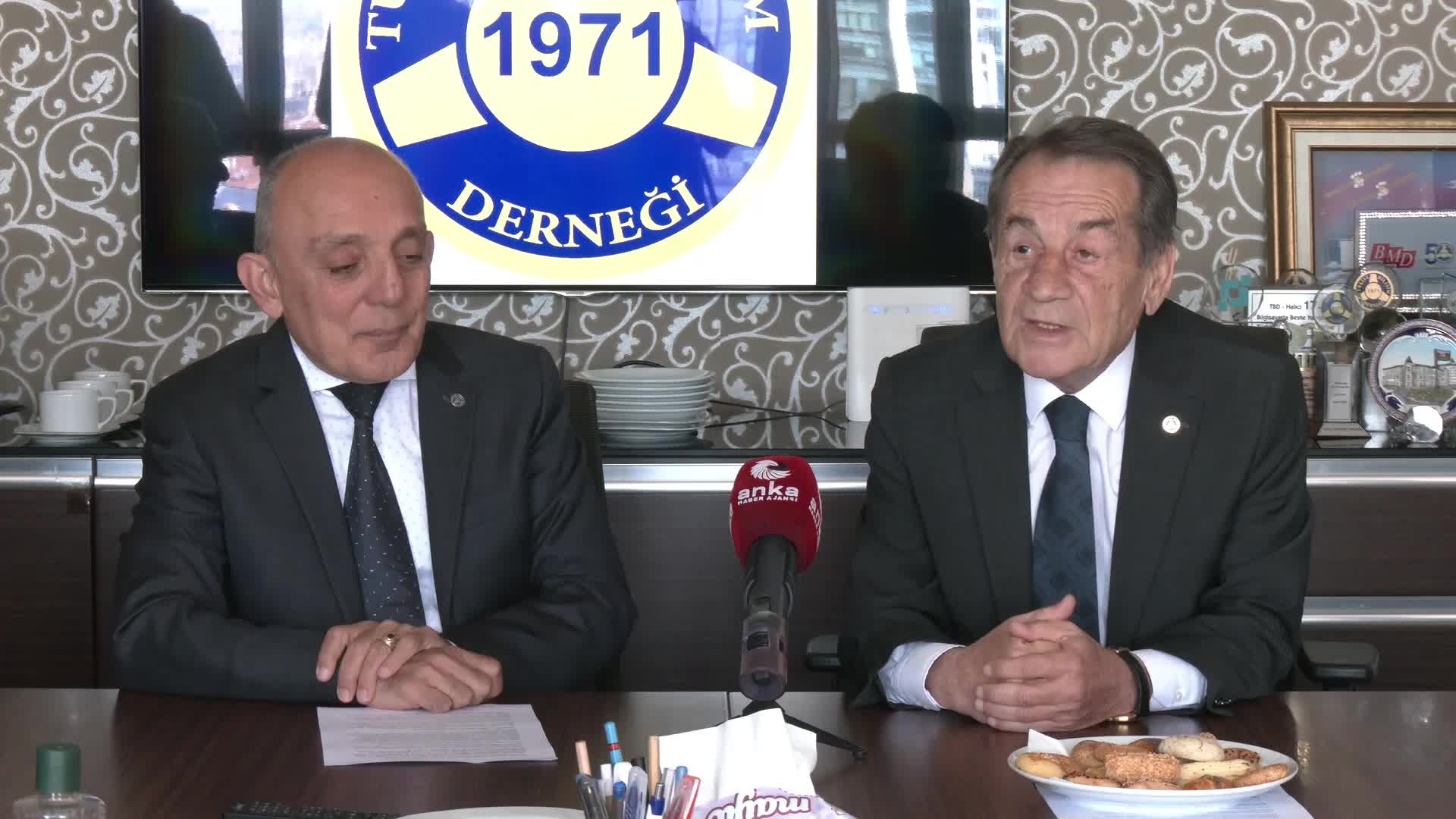 Türkiye Bilişim Derneği'nde devir teslim töreni... Yeni Genel Başkan Altınsaat: Sektöre ve ülkemize hizmet etme, değer katma ilkesiyle görevimize devam edeceğiz