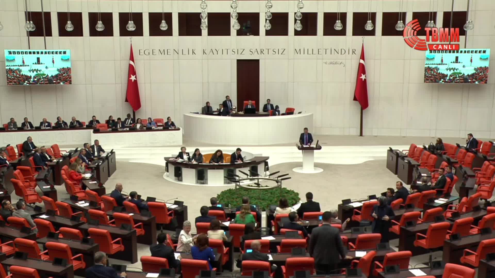 TBMM Genel Kurulu... Veli Ağbaba: Milletin derdi normal doğum değil, normal beslenme, açlık, yoksulluk. Bunu çözmeye uğraşın.