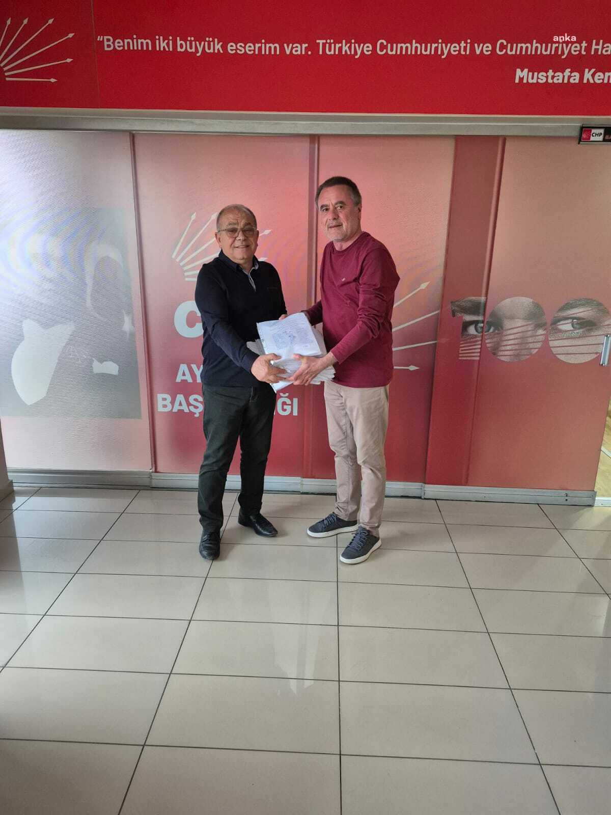 Kuşadası'nda Ekrem İmamoğlu için 50 bin imza toplandı