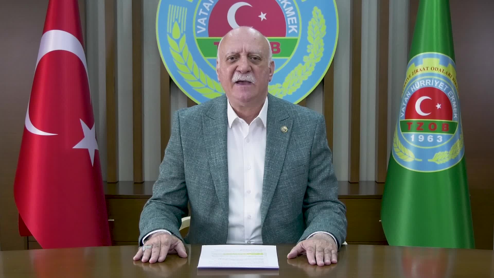 TZOB Genel Başkanı Bayraktar: Nisan ayında fiyatı en fazla artan ürün markette havuç, üreticide kuru kayısı oldu