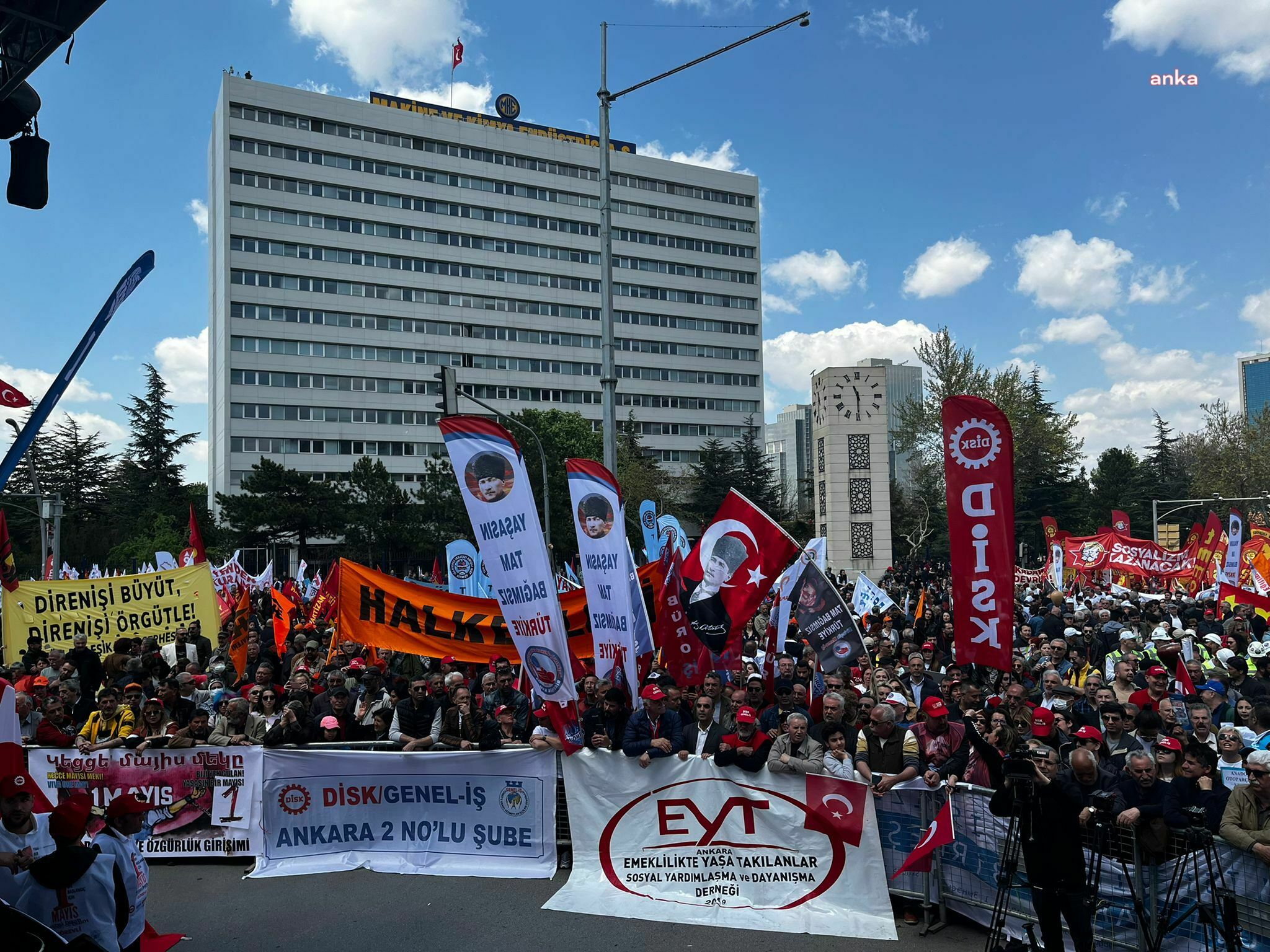 Ankara’da dört farklı noktada 1 Mayıs kutlaması