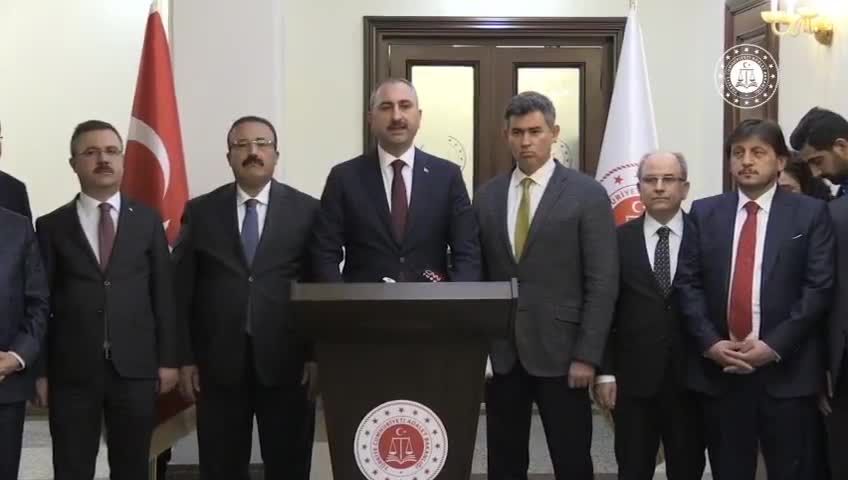 ADALET BAKANI GÜL: CEZAEVİ PERSONELİ BUGÜNDEN İTİBAREN EVLERİNE GÖNDERİLMEYECEK