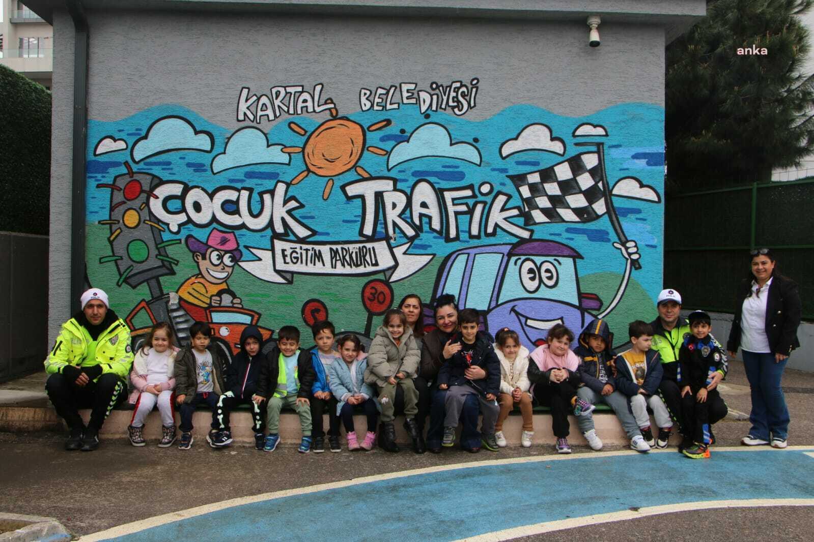 Kartal Belediyesi’nden kreş öğrencilerine trafik eğitimi