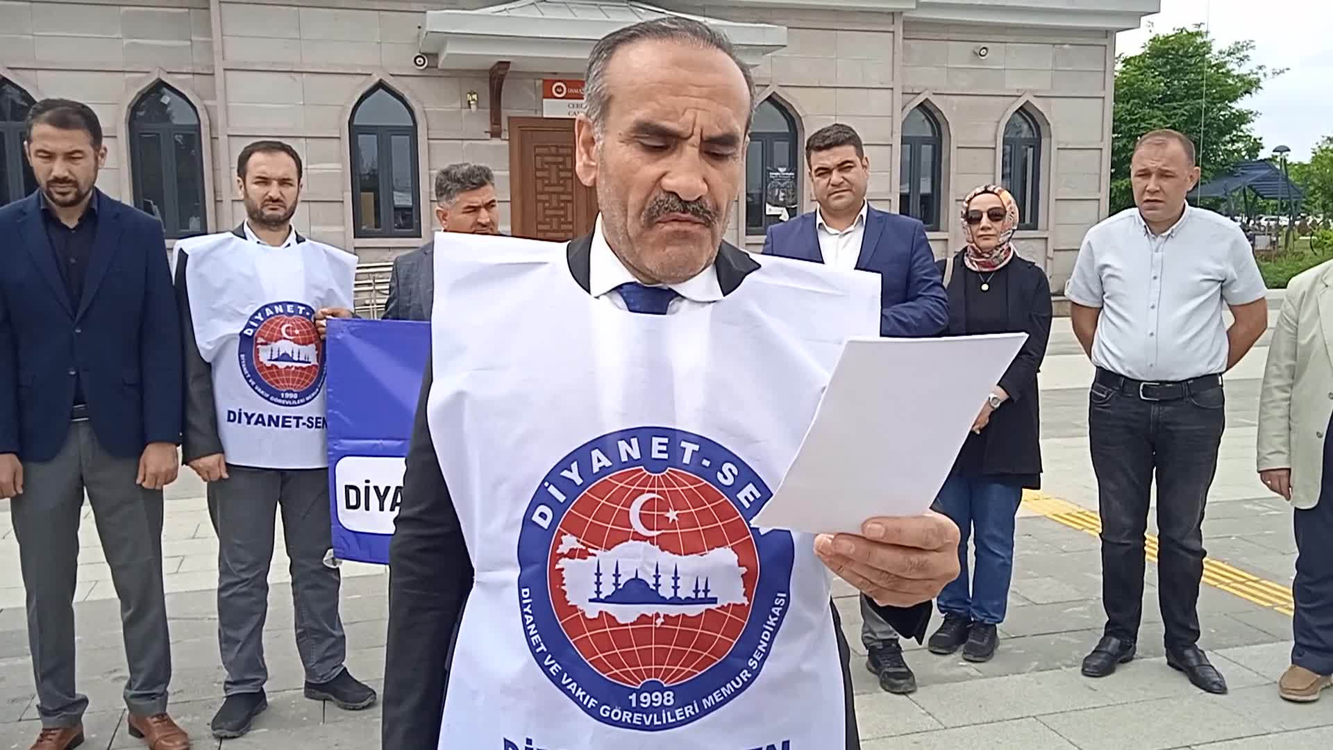 Diyanet-Sen'den gündüz kuşağı programlarının kaldırılması için imza kampanyası