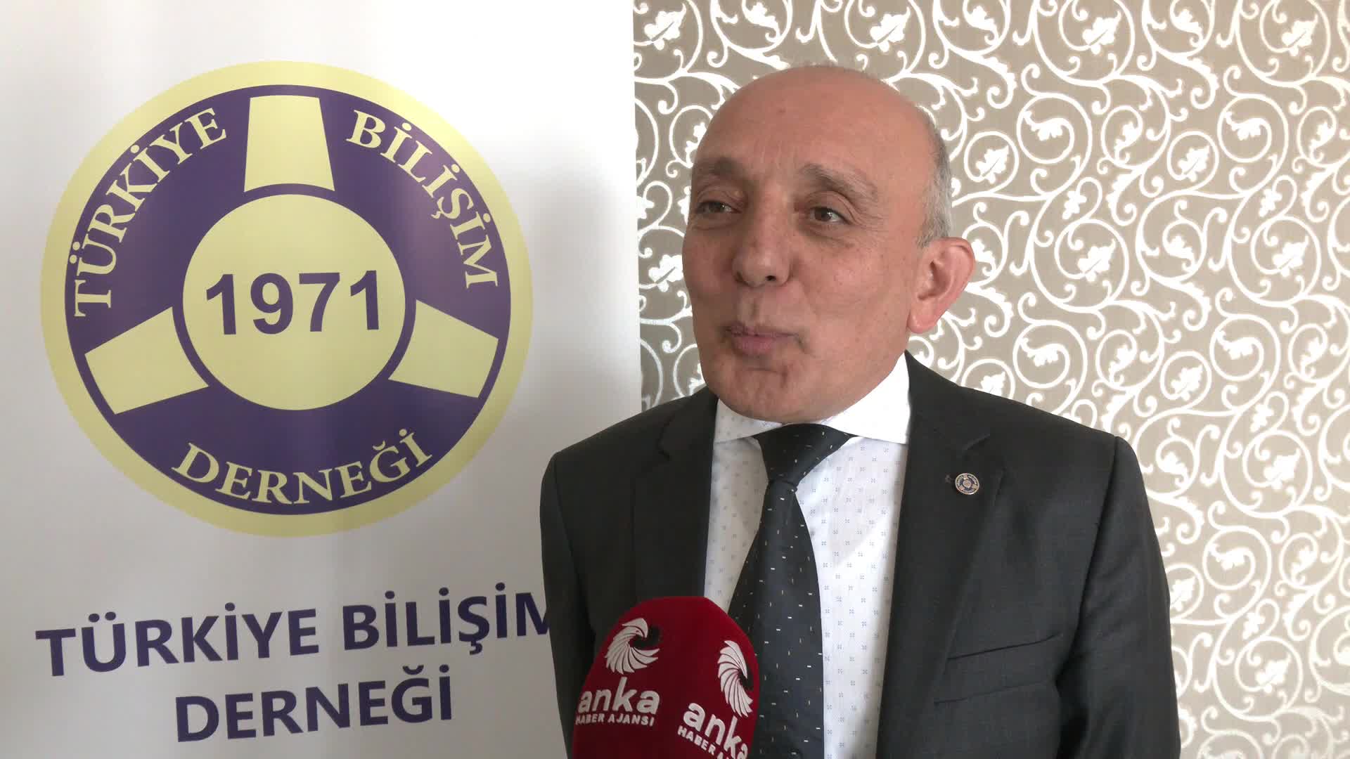 Türkiye Bilişim Derneği, GSM operatörlerinin altyapısına ilişkin rapor hazırlayacak