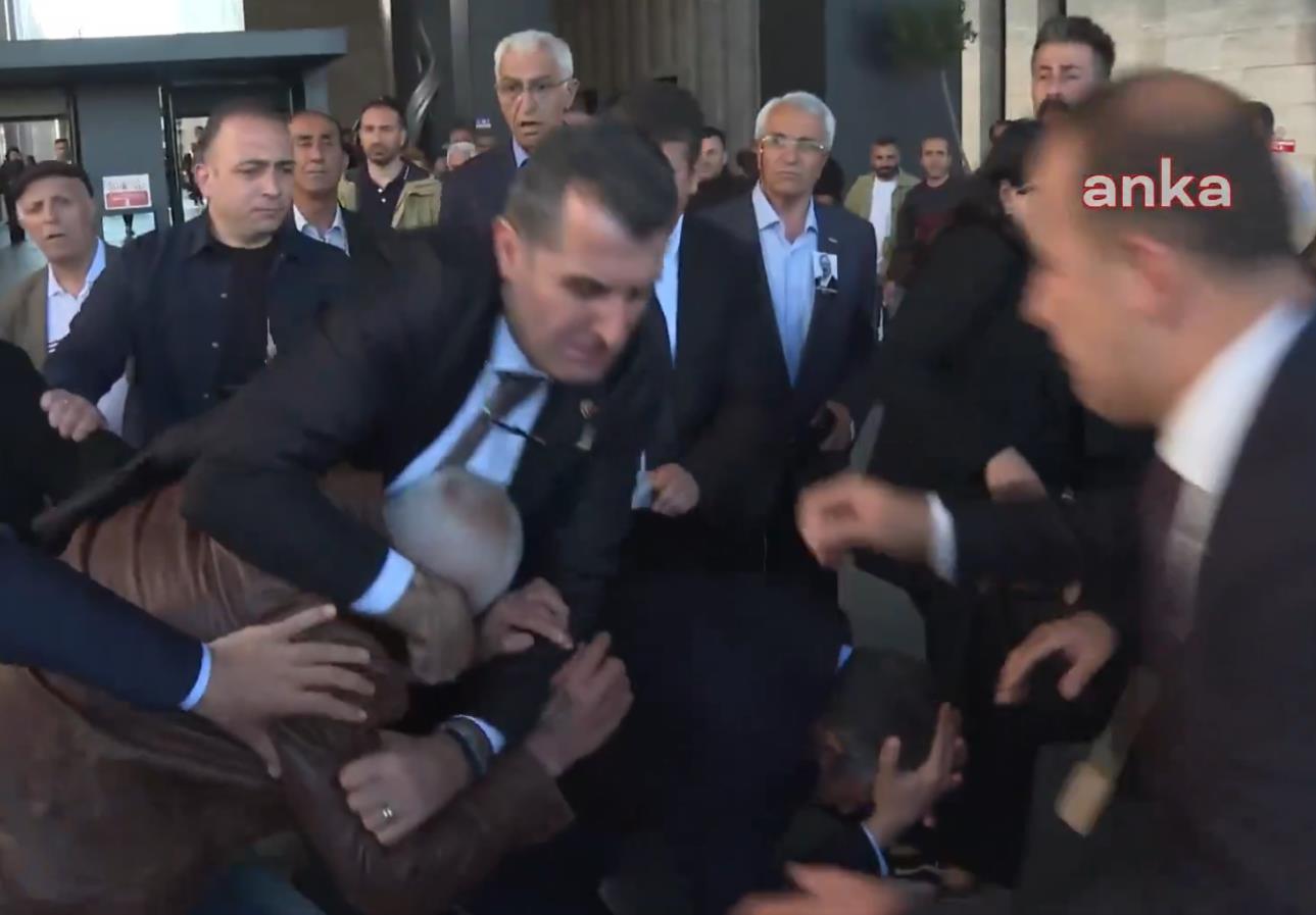 Özgür Özel’e saldıran şüphelinin emniyetteki işlemleri sürüyor