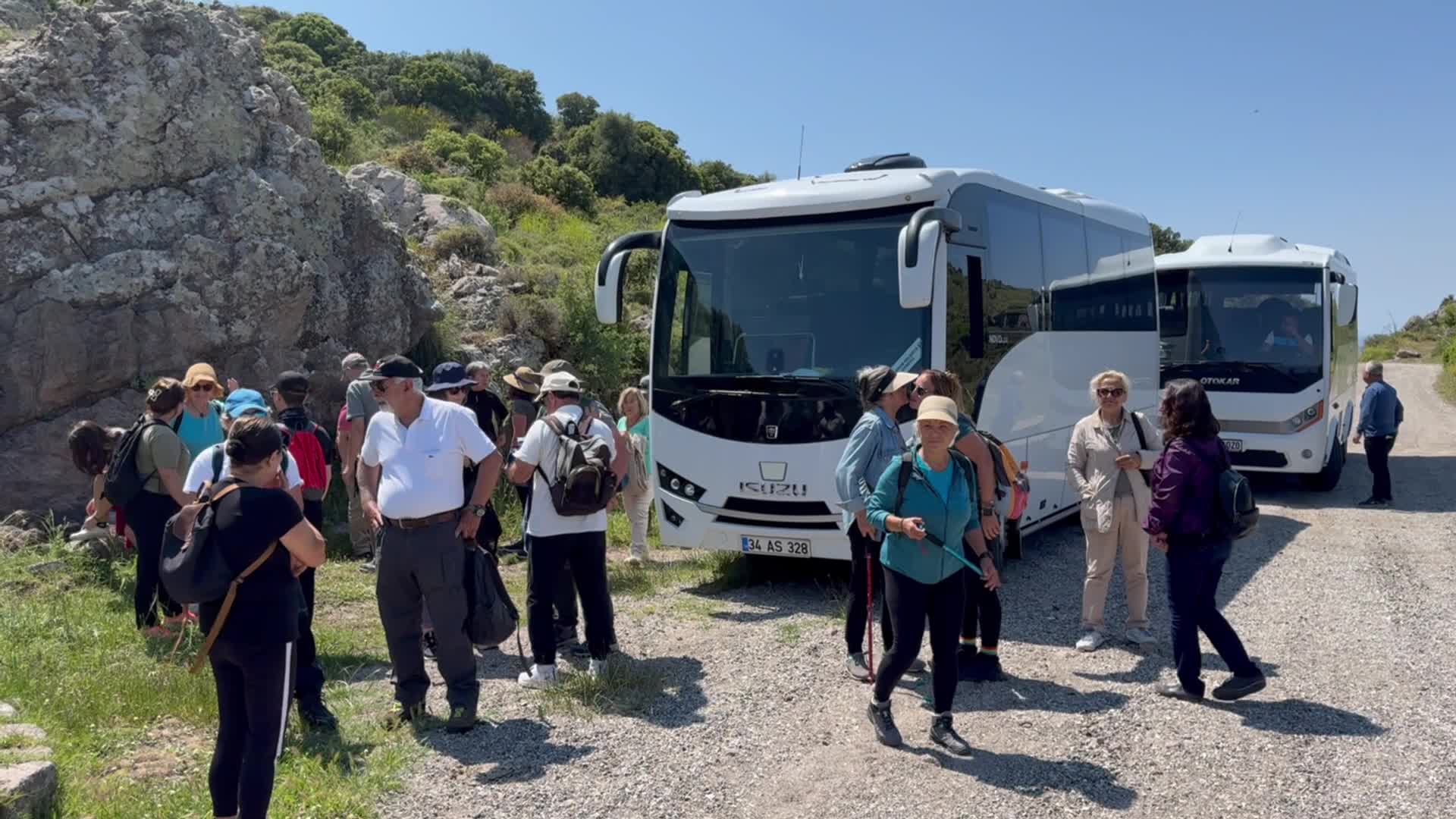 Bodrum Belediyesi'nin kültür ve doğa yürüyüşünde Hıdırellez kutlaması