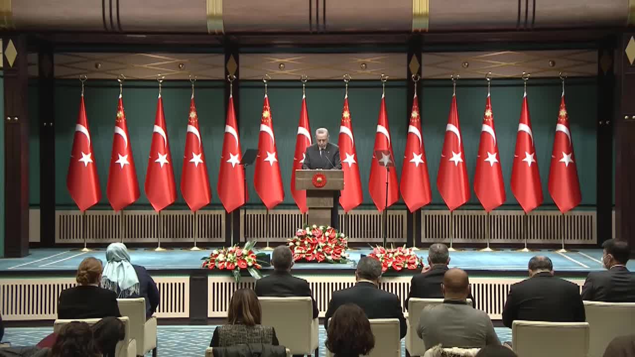CUMHURBAŞKANI ERDOĞAN: YILBAŞINDA 4 GÜN SOKAĞA ÇIKMA SINIRLAMASI UYGULANACAK, ESNAFA KİRA DESTEĞİ YAPILACAK