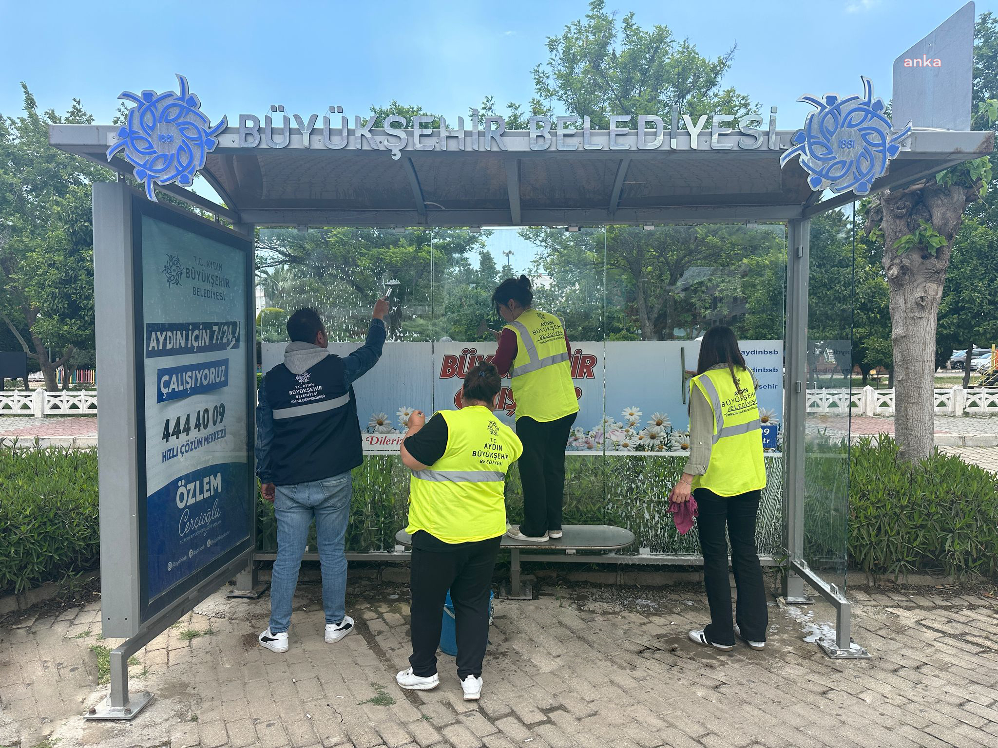 Aydın Büyükşehir Belediyesi ekiplerinden Didim'de çevre, bakım, yenileme çalışması