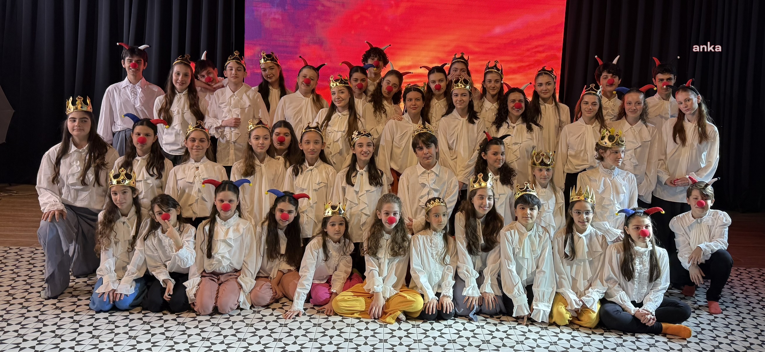Çocuklar, Shakespeare'i baştan yazıyor