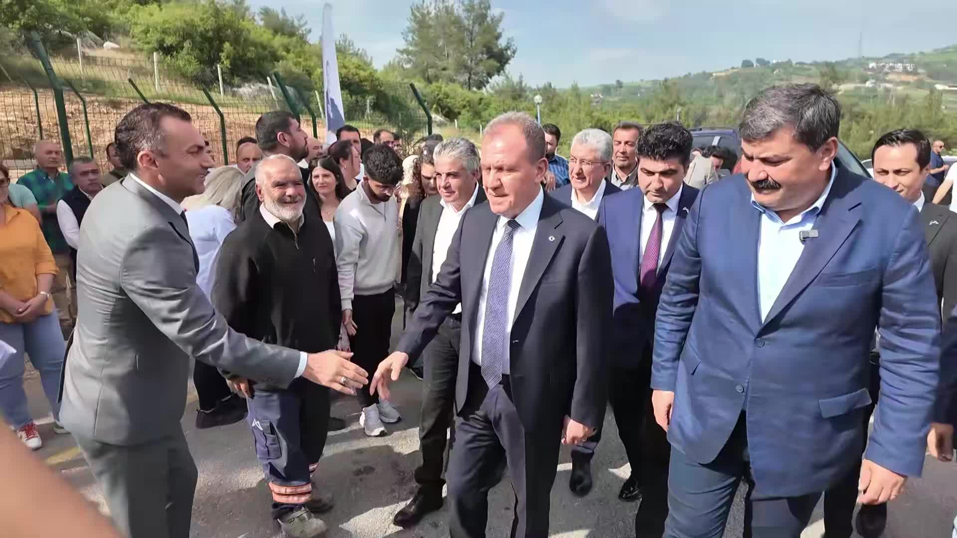 Mersin Büyükşehir Belediye Başkanı Vahap Seçer: Her canlının Belediye Başkanıyız
