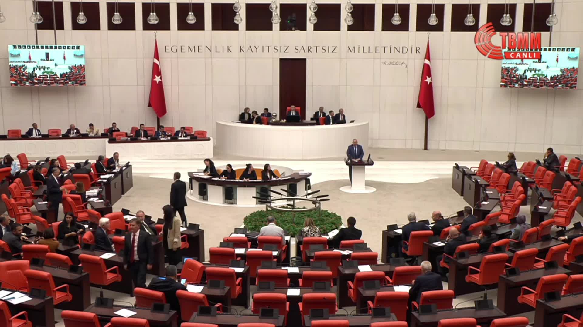 TBMM Genel Kurulu... Necmettin Çalışkan: Ne acıdır ki şu Meclis hep halkın gündeminde olmaması gereken konularla meşgul ediliyor