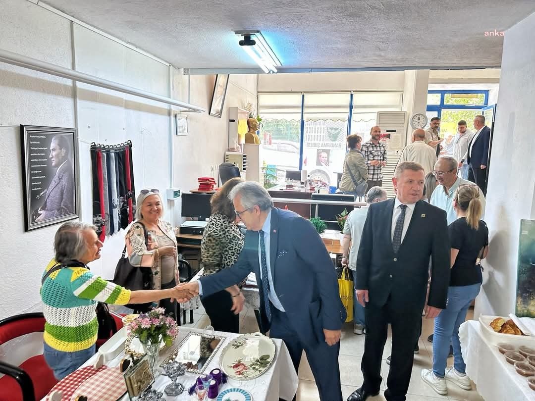 Bandırma Belediye Başkanı Mirza'dan Atatürkçü Düşünce Derneği kermesine ziyaret