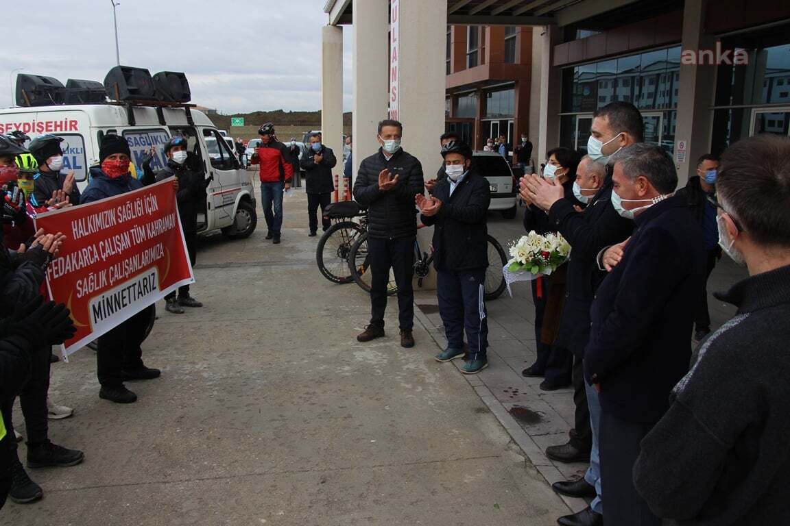 SAĞLIK ÇALIŞANLARINA DESTEK İÇİN PEDAL ÇEVİRDİLER
