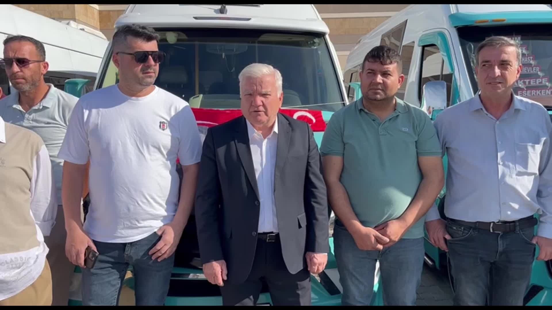 İzmir’de minibüsçüler kontak kapattı