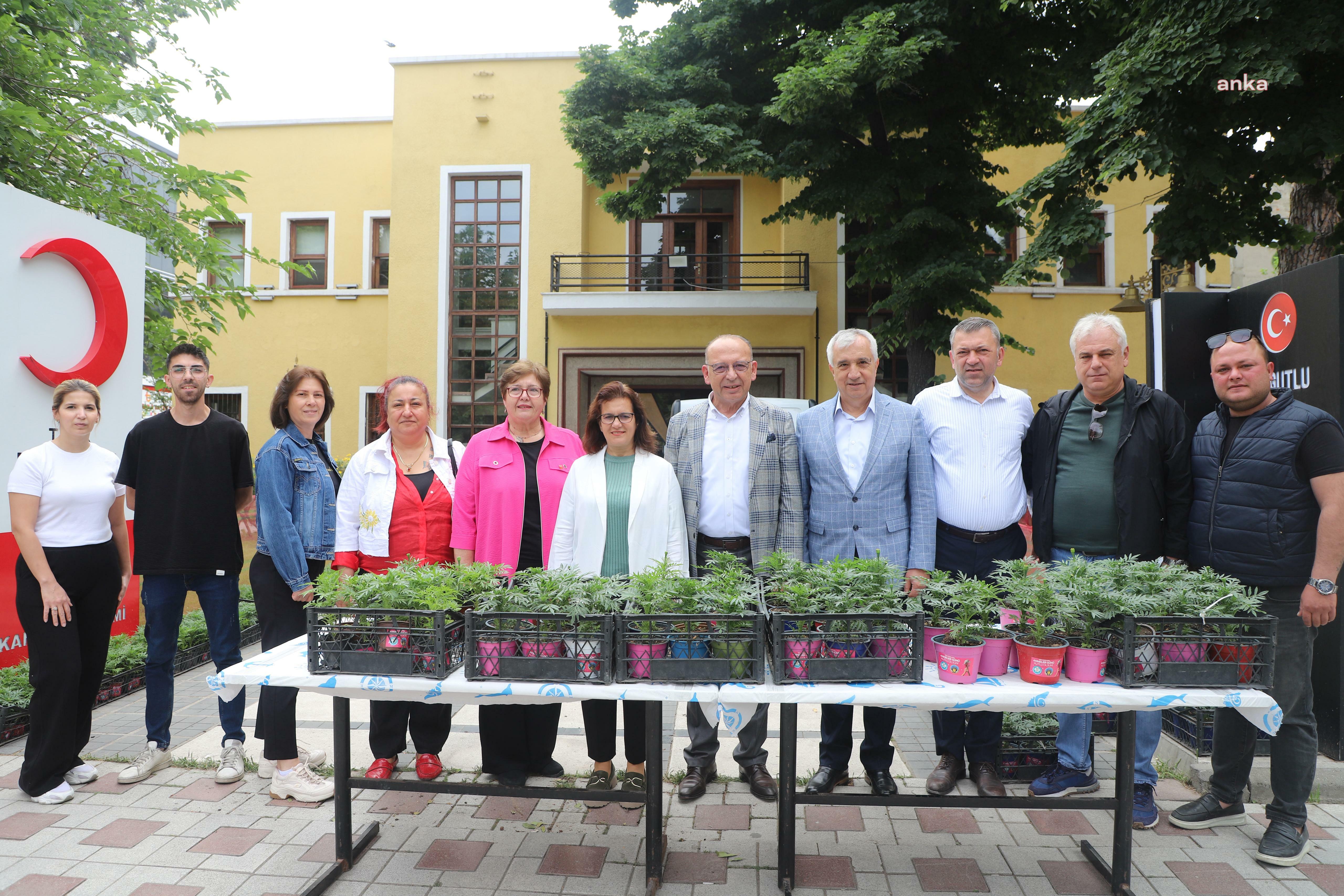Turgutlu Belediye Başkanı Akın, Anneler Günü programına katıldı