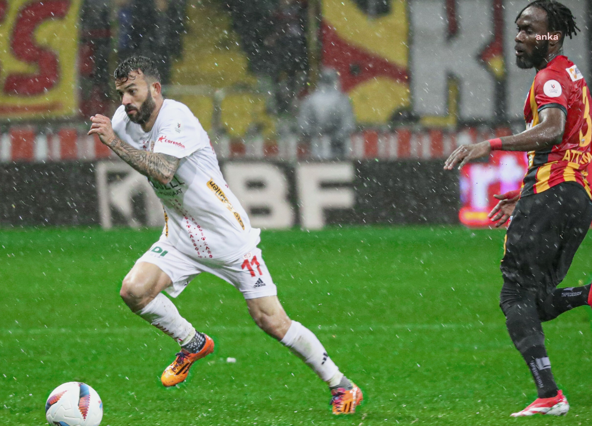 Kayserispor evinde Antalyaspor’u 3-1 mağlup etti