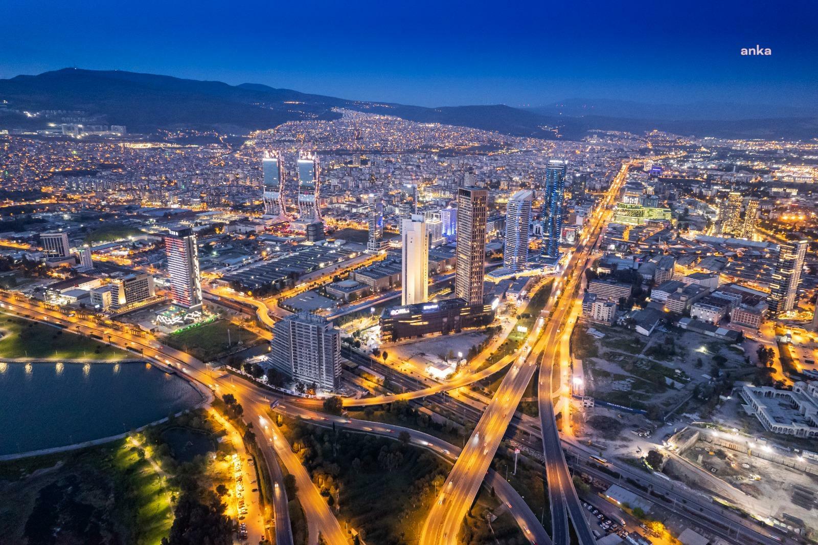 İzmir Büyükşehir Belediyesi'nden akıllı kent yolculuğunda yeni bir sayfa