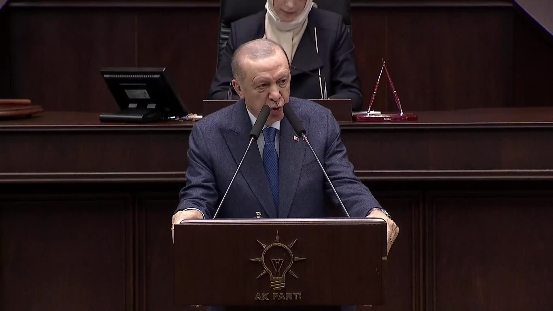 AK Parti grup toplantısı... Cumhurbaşkanı Erdoğan: "Örgütün Suriye ve Avrupa kollarının da bu gerçekleri görüp fesih ve silah bırakma sürecine katılmaları hayati öneme sahiptir"