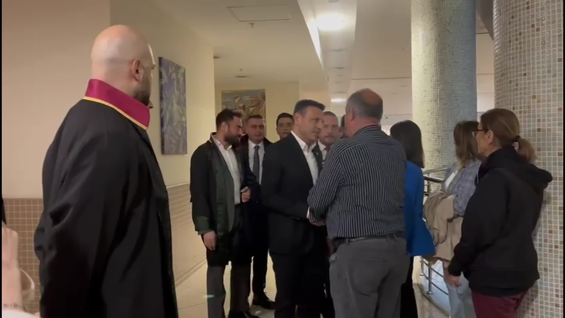 Esila Ayık ilk kez hakim karşısına çıktı... Duruşma yaklaşık 2,5 saat gecikmeli başladı