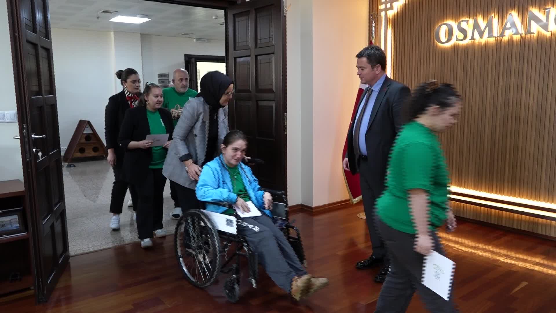 Osmangazi Belediye Başkanı Aydın, özel bireylerin sorularını yanıtladı