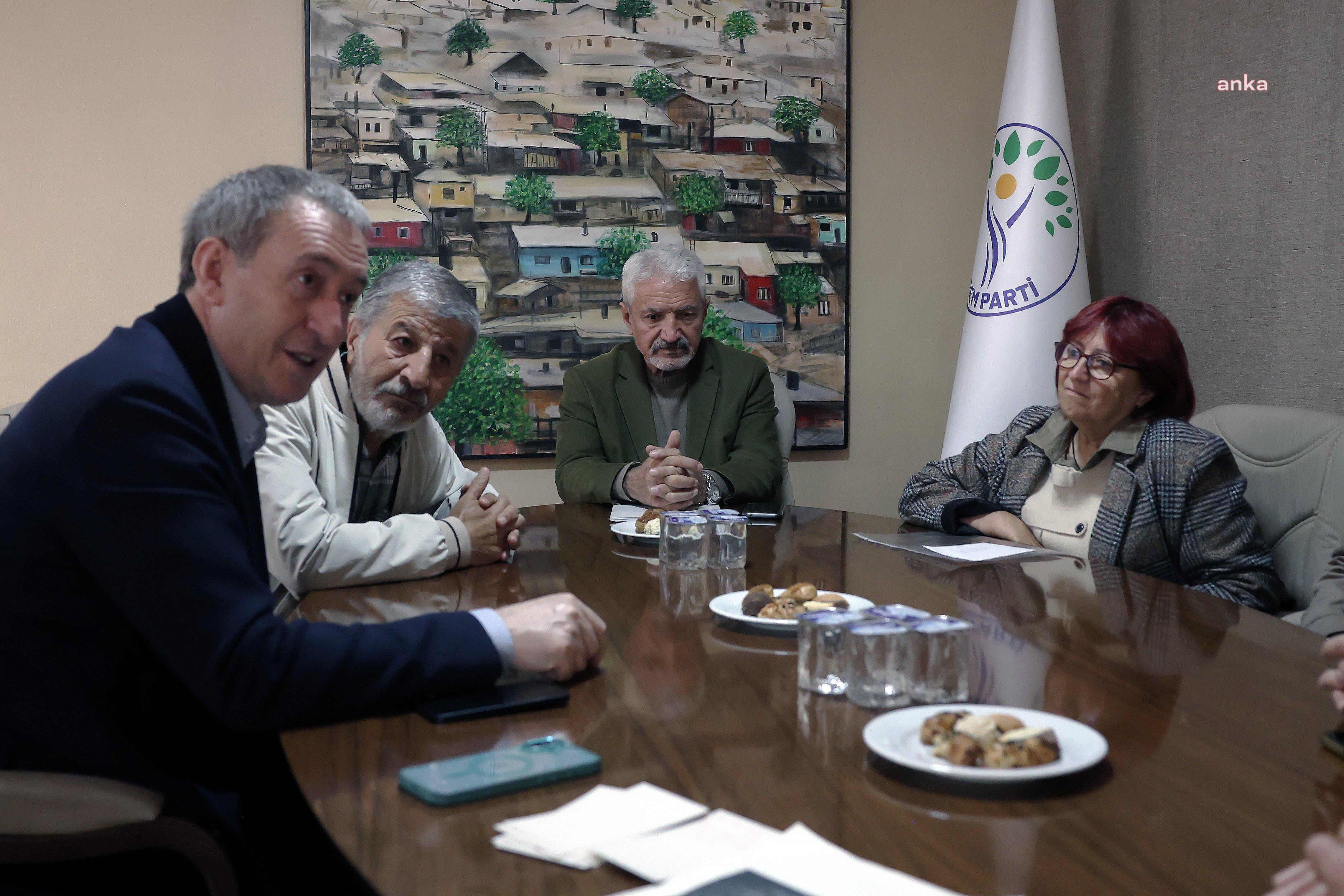 DEM Parti Eş Genel Başkanı Tuncer Bakırhan, Devrimci 78'liler Federasyonu Yönetim Kurulu üyeleriyle görüştü