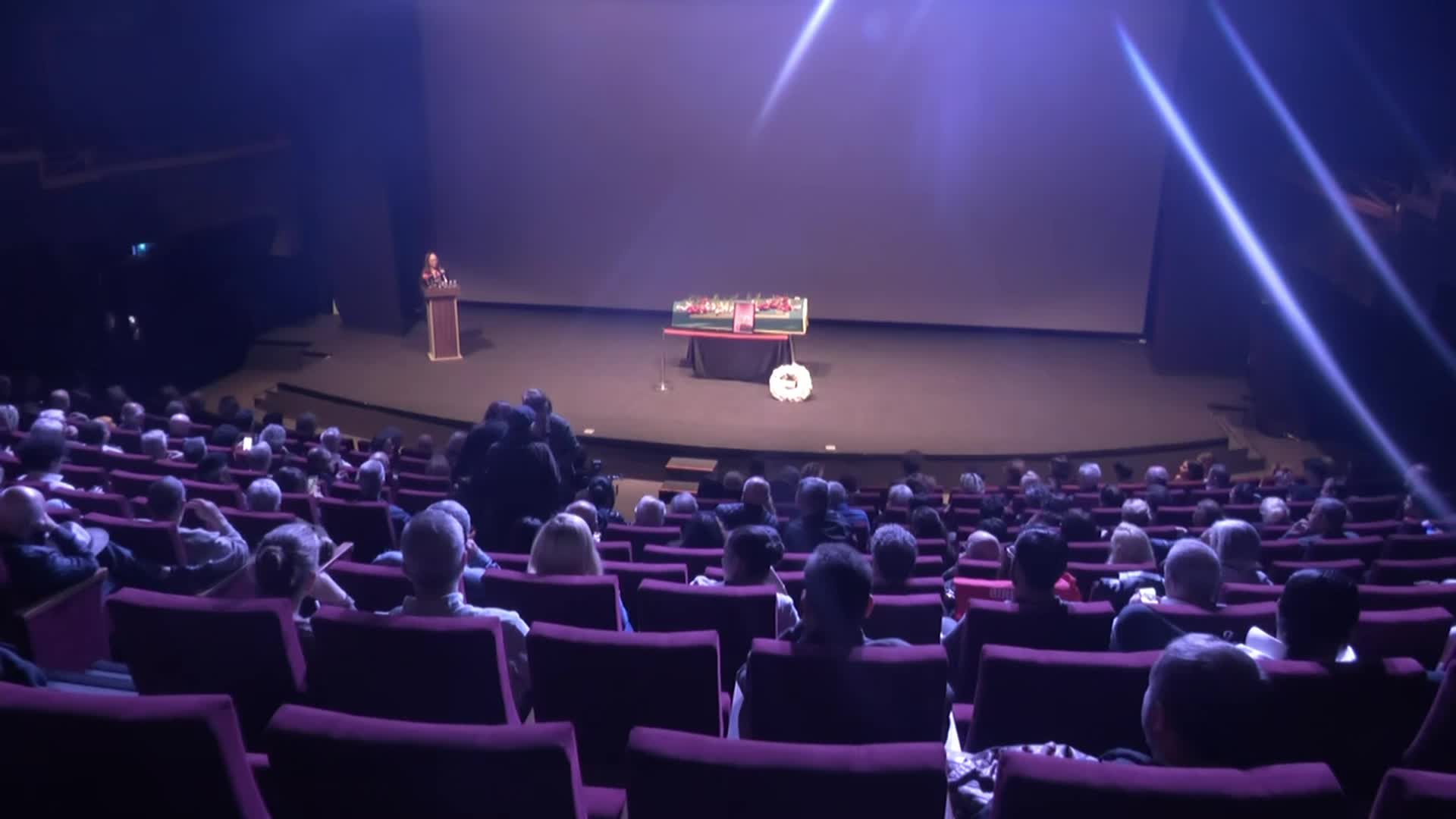 Türk sinemasının ünlü ismi Ali Özgentürk'e veda