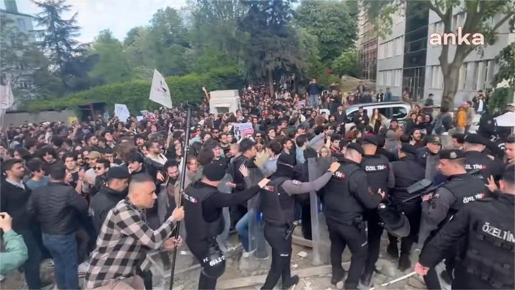 Boğaziçi Üniversitesi akademisyenlerinden gözaltılar ilişkin suç duyurusu; Rektör Naci İnci'ye istifa çağrısı