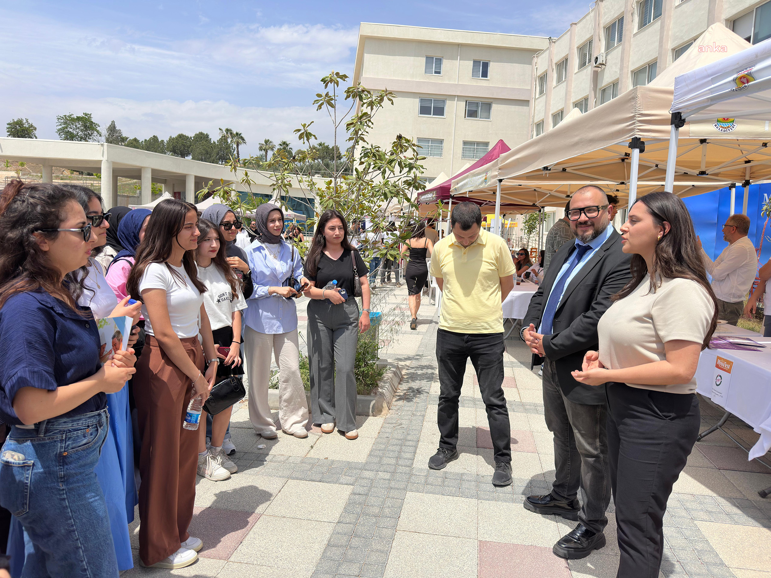 Mersin Büyükşehir Belediyesi'nden üniversiteli öğrencilerin kariyerine destek