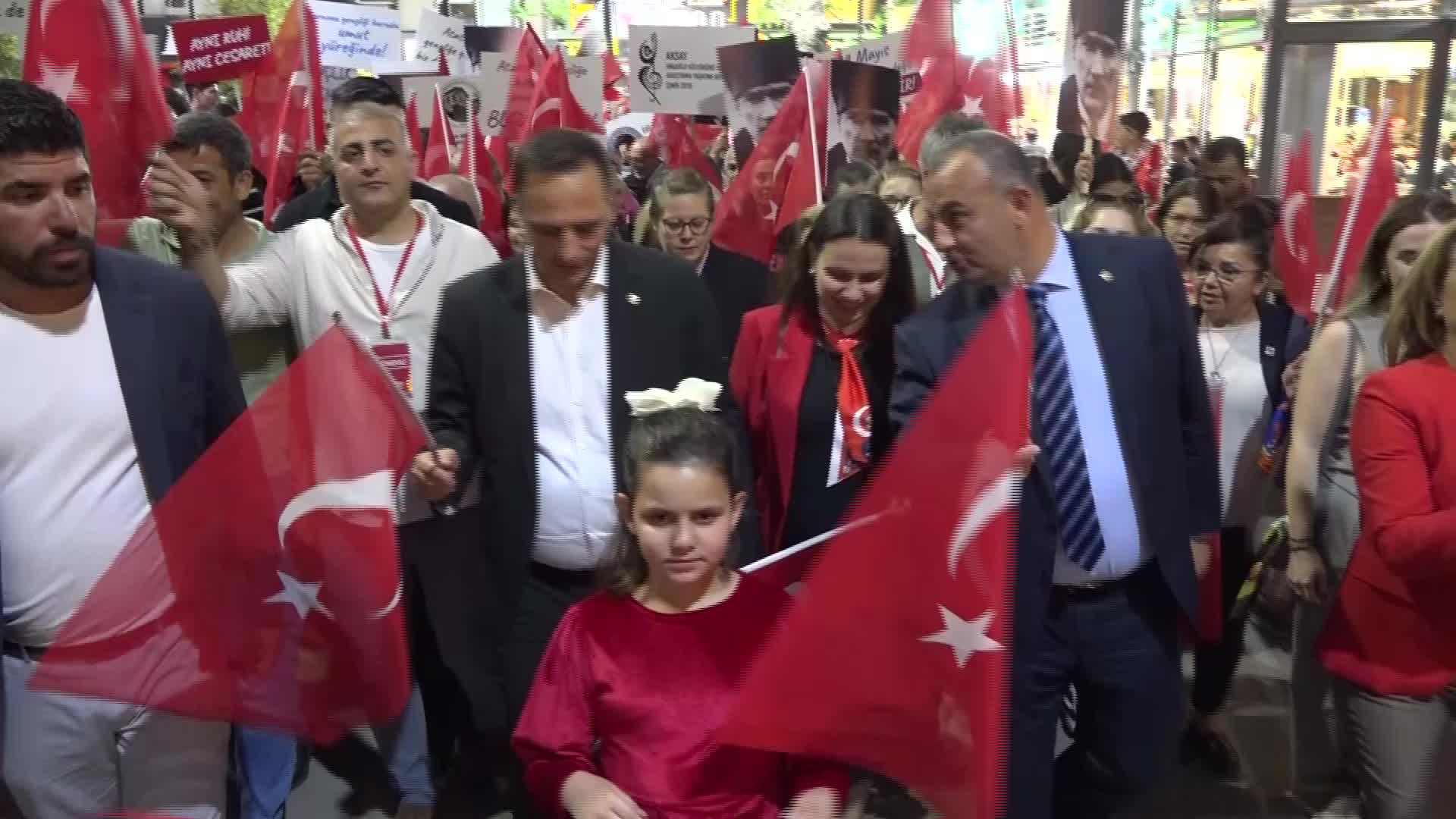 Bornova Belediyesi’nin Küçükpark Meydanı’nda başlattığı "Genç Festivali" sona erdi