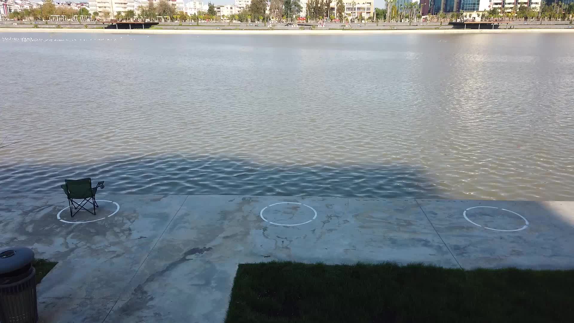 BOĞAÇAYI'NDA AMATÖR BALIKÇILARA SOSYAL MESAFE ÇEMBERİ