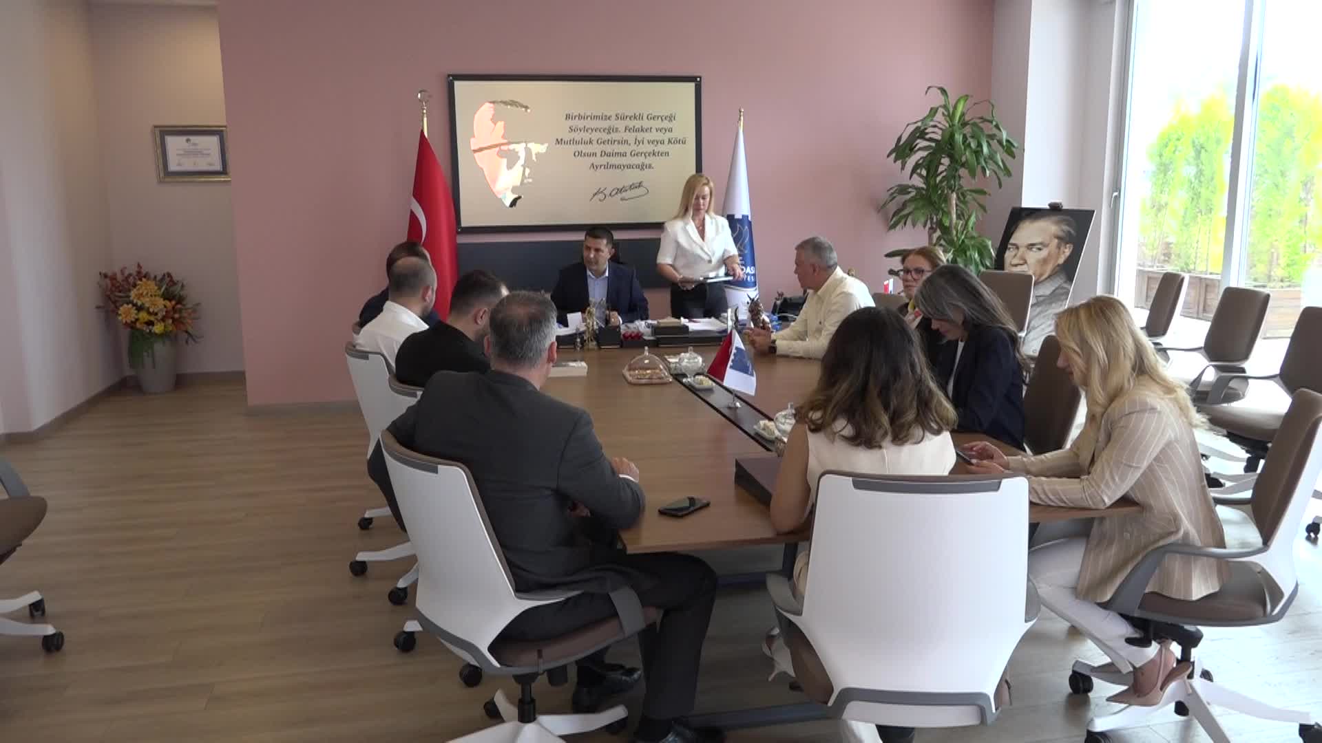 Kuşadası Belediye Başkanı Günel'den "Doğal Şehirler Birliği" adına iki önemli protokol