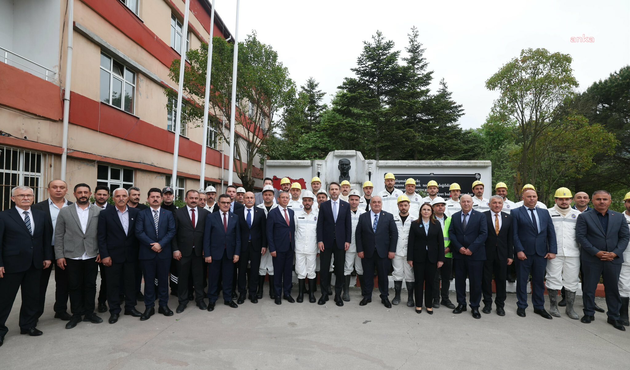 Bakan Bayraktar'dan, TTK Amasra Müessese Müdürlüğü'ne ziyaret