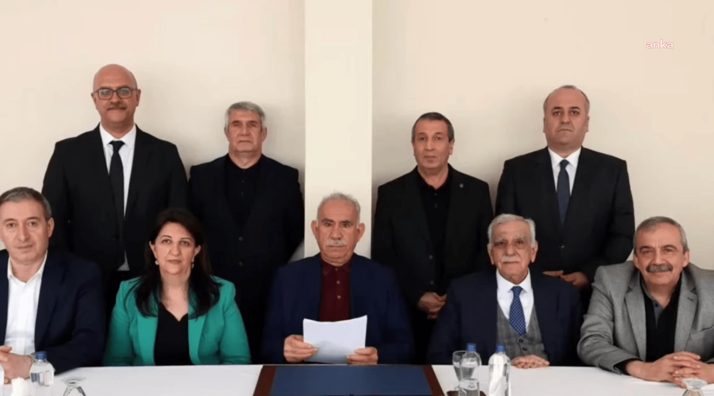 DEM Parti İmralı Heyeti, Öcalan'ın mesajını paylaştı: Türk-Kürt ilişkisinin mahiyeti bambaşkadır, bozulan şey kardeş ilişkisidir. Kardeşler kavga eder ama biri diğerisiz olmaz