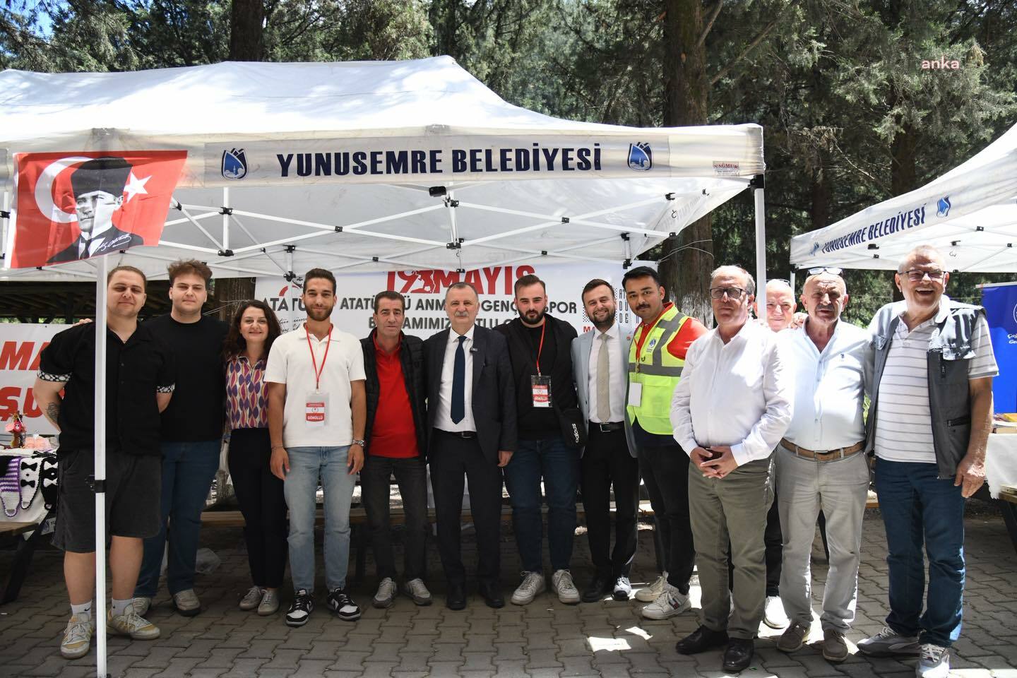 Yunusemre Belediye Başkanı Balaban: "Hep birlikte, gençlerle omuz omuza yürüyeceğiz"